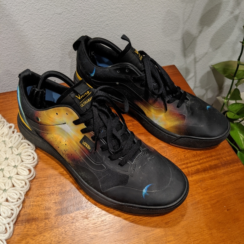 Collectors Edition National Geographic Vans Men's 10.5